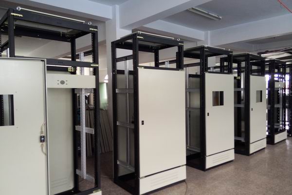 白茅湖农场配电柜-3683厂家配电柜检修需要注意的